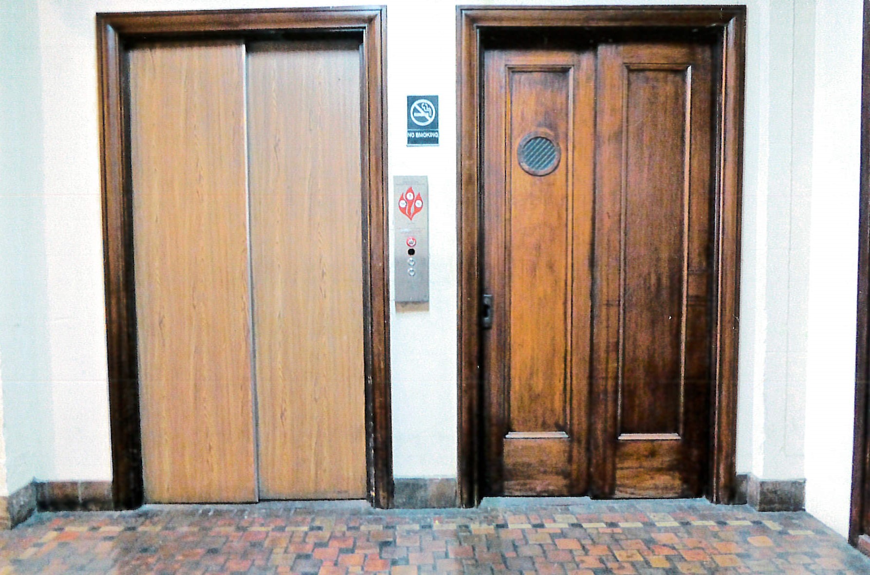 Lobby elevators